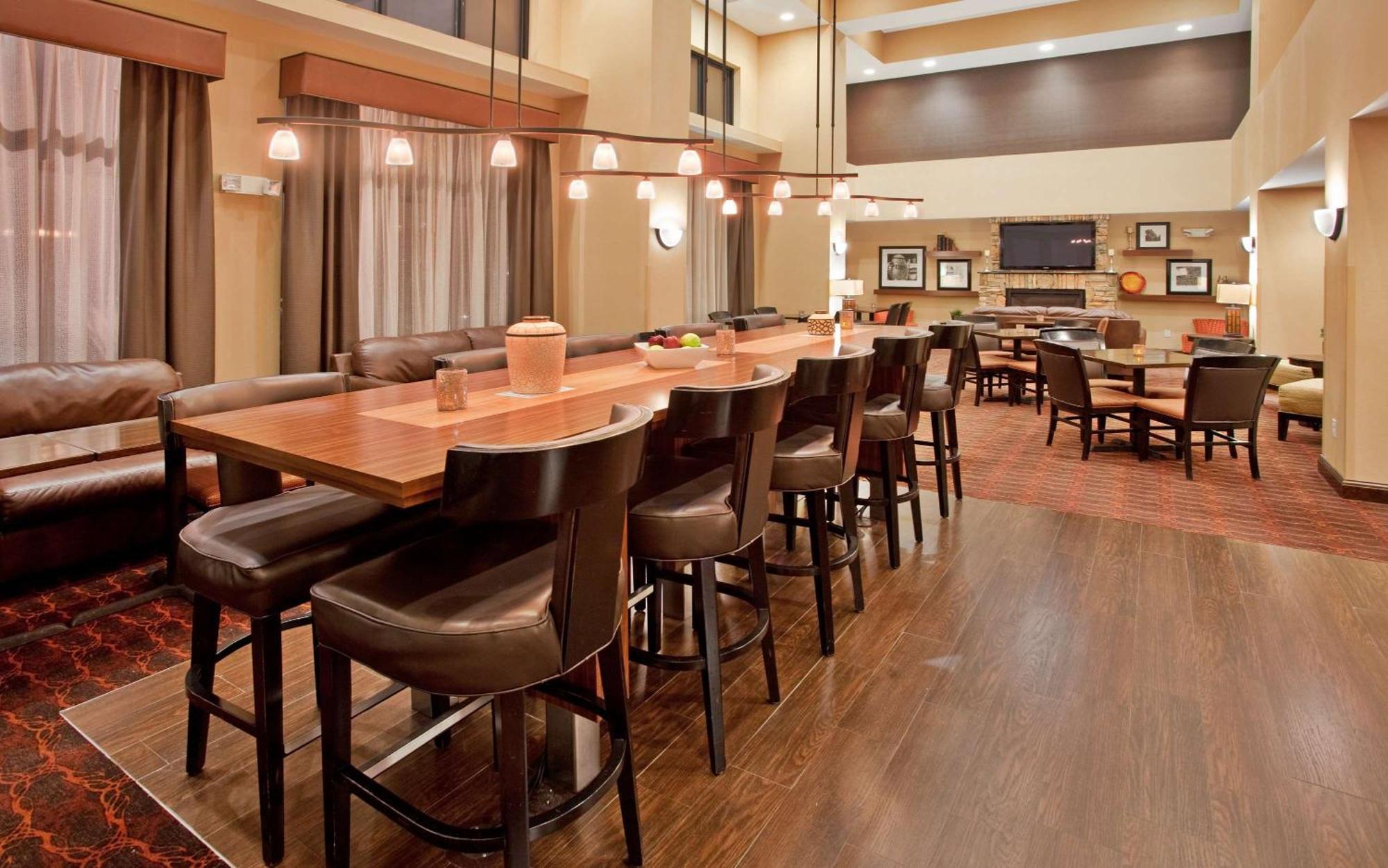 Hampton Inn & Suites Aberdeen Esterno foto