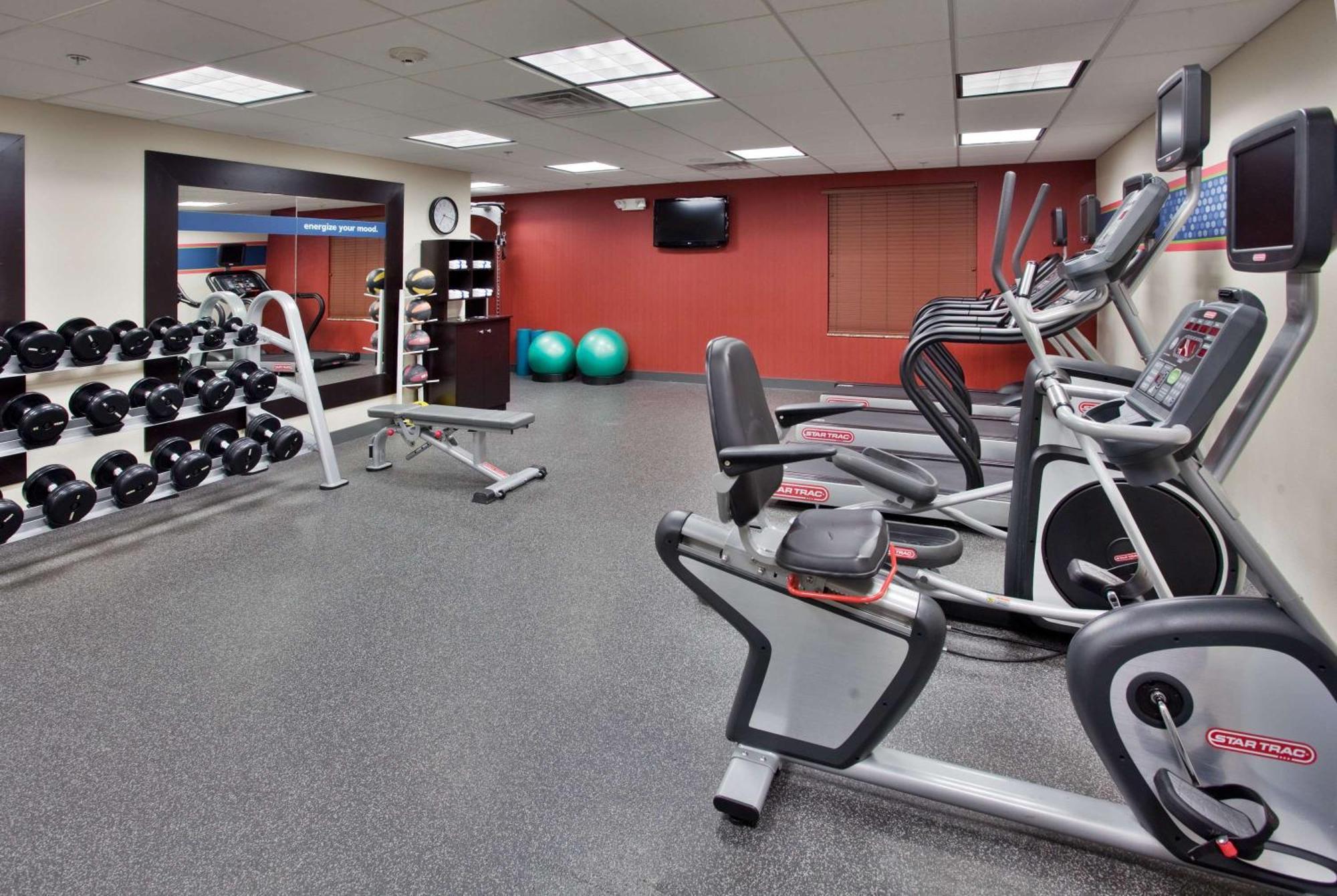Hampton Inn & Suites Aberdeen Esterno foto